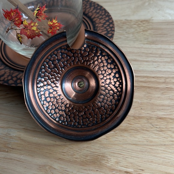 Vintage “Maple Leaf Canada” Glass and copper Jam Jar W/ Lid And Spoon and plate - Picture 10 of 11